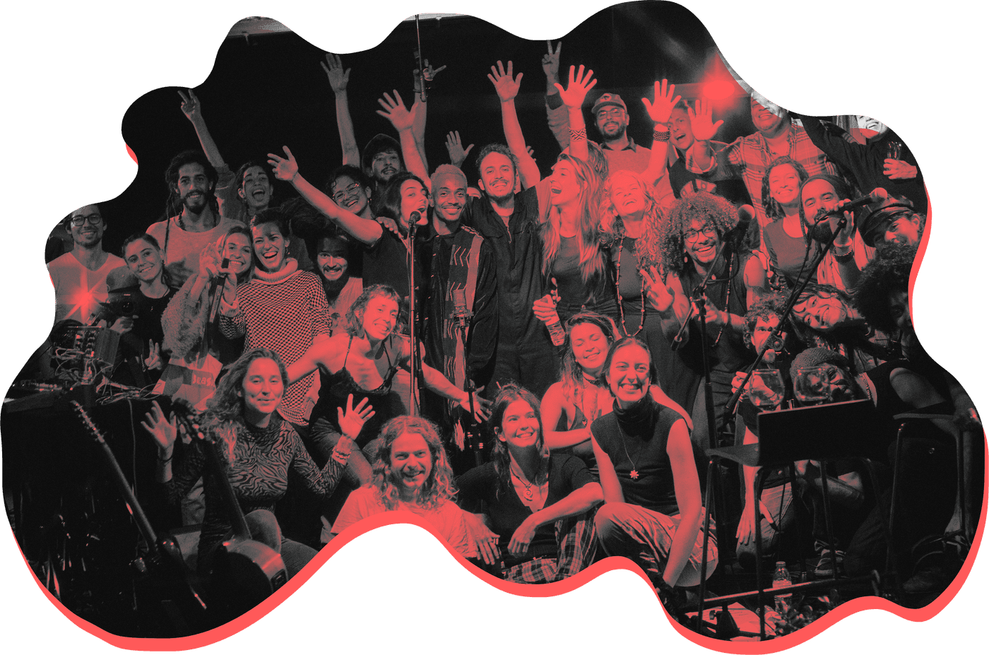 LuizGa and band with the audience at a festival